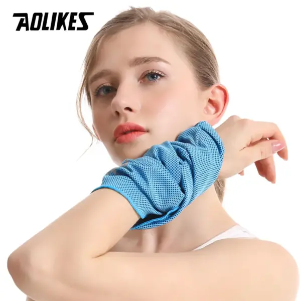 Instant Cooling Sports Towel – Reusable Chill Gym & Running Rag for Sweat Absorption - Image 4