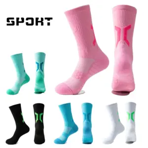 Elite Men's Basketball Socks – Breathable, Quick-Dry, Moisture-Wicking & Compression Fit